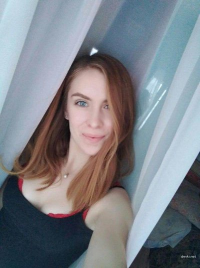 Пикантные фото привлекательной девушки