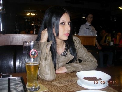 После пивка трахнул в разные дырочки