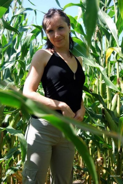 Фотосет на природе закончился жарким сексом.