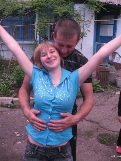 Поимел новую подругу в кровати