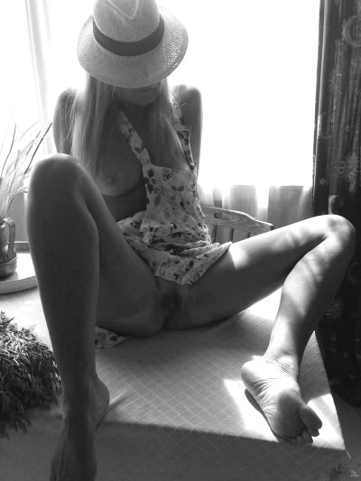 Шалости прекрасной дамы: домашние видео для взрослых 18+