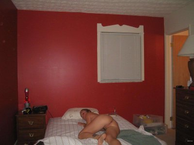 Интимные снимки раздетой красотки - развратное предложение!