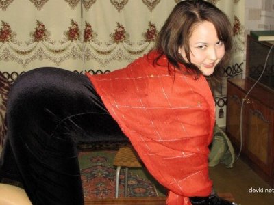 Пышка демонстрирует свои формы