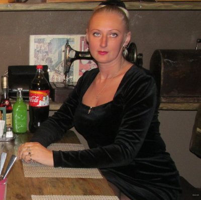 В роли медсестры - глубокий отсос