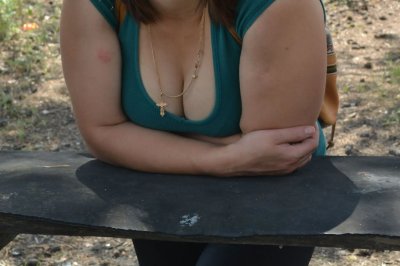 Моя приятельница раздевается перед мной ради фотосессии