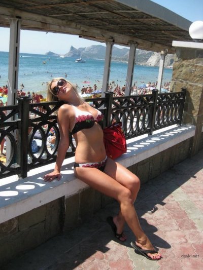 Жена развлекалась с другими парнями во время отпуска