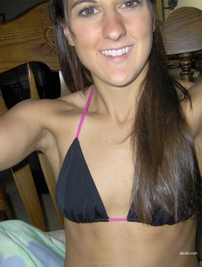 Сексуальные снимки молодой ученицы - без цензуры!