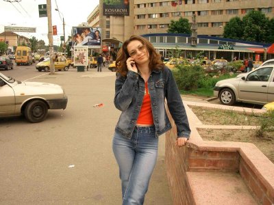 Интимные снимки милой леди в очечках - пикантный контент