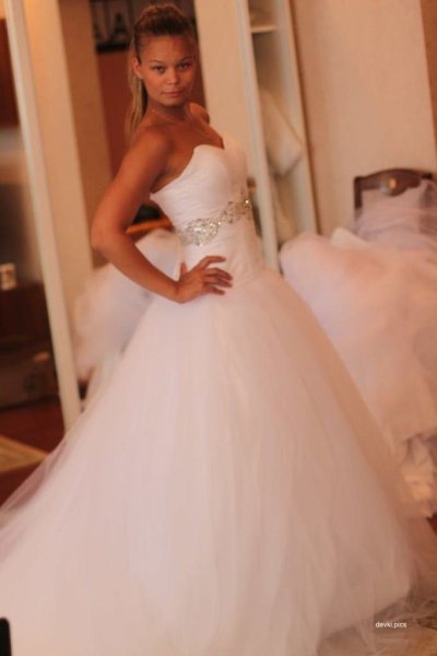 Новая супруга сосет член