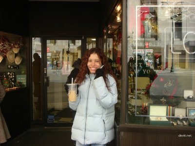 Локончик обожает делать минет