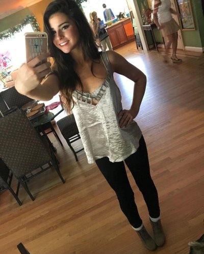 Интимные снимки Мэдисон Дек без одежды - эксклюзивное предложение