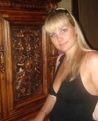 Блондинка просто бомба!