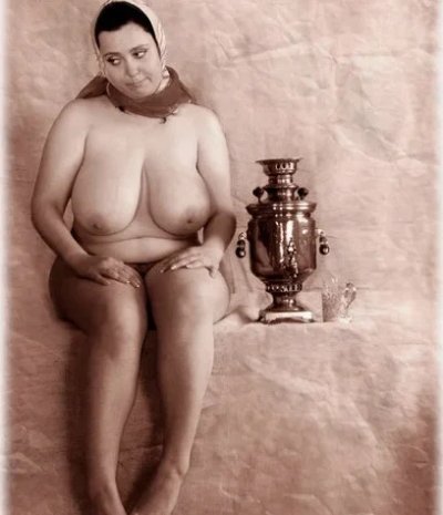 А Алёнка стала настоящей красоткой!