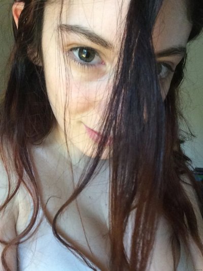 Горячая красотка: эротика и пыл