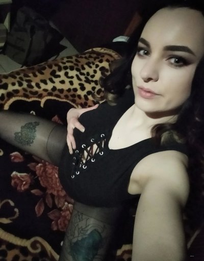 Наденька - дикарка в постели