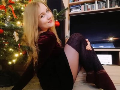 Интимные снимки пышной фантазерки: приватные фото в домашней обстановке