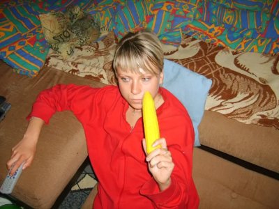 Дрючит свою горячую жену толстым прибором