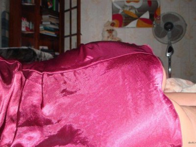 Домашние снимки откровенной красавицы - наслаждайтесь зрелищем!