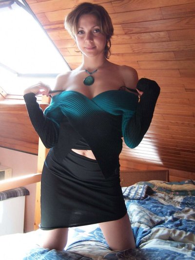 Эксклюзивный архив интимных видео с шикарной брюнеткой