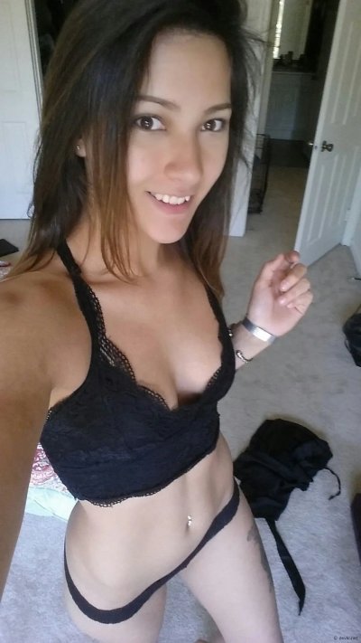 Фото горячей красотки: наслаждение без ограничений!