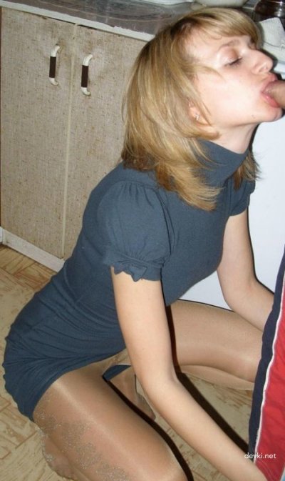 Эта девушка обожает удовлетворять своего парня орально и демонстрирует это на фотографиях.