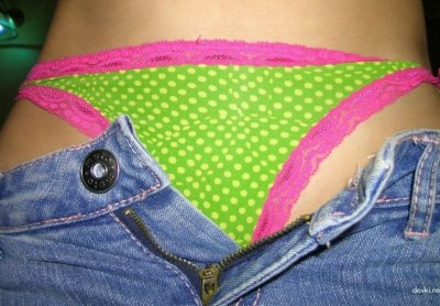 Девушка жаждет большого члена - проблема в постели!