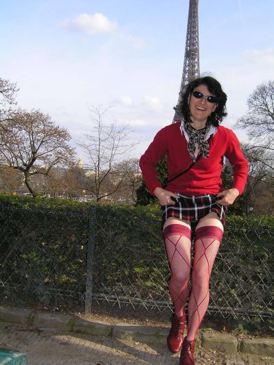 Похотливая красотка, готовая порадовать тебя своими прелестями!