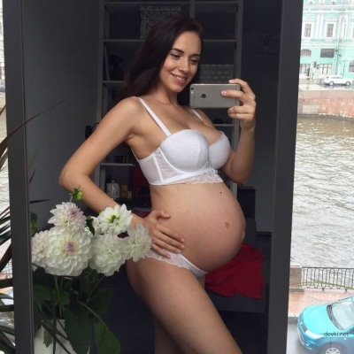 Сексуальные фото беременной красотки - наслаждение для глаз!