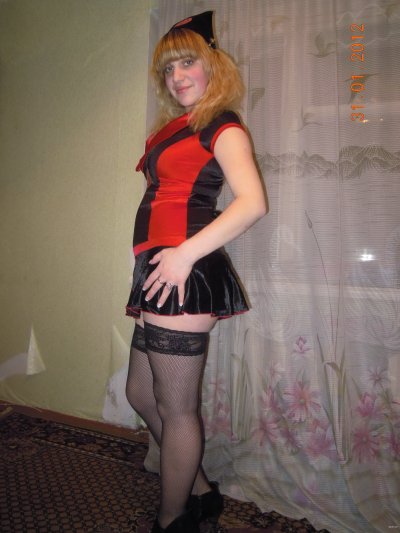 Соблазнительная дама показывает себя на камеру - продолжение