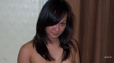 Пикантные видео с пышной темноволосой красоткой