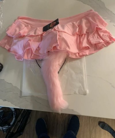 Розовая попка с хвостиком: нежные утехи в стиле 18+