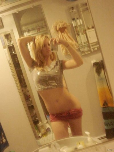 Сексапильные снимки с мобильника привлекательной русой