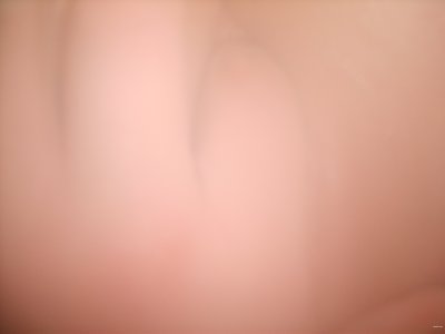 Девчонка удовлетворяет себя