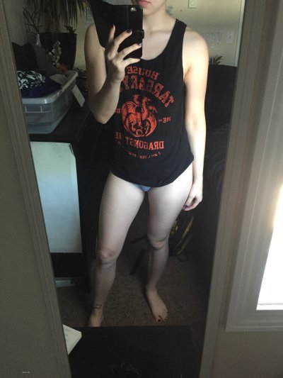 : "Фитнес-красотка готова на всё"