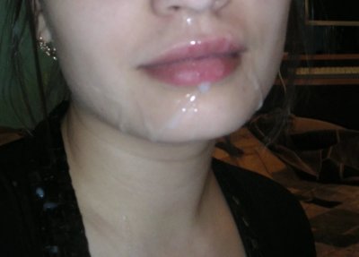 Оттрахали в жопу и залили спермой в рот