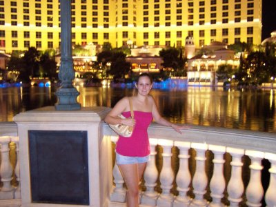 Частное видео сексуальных дам с гладко выбритой интимной зоной