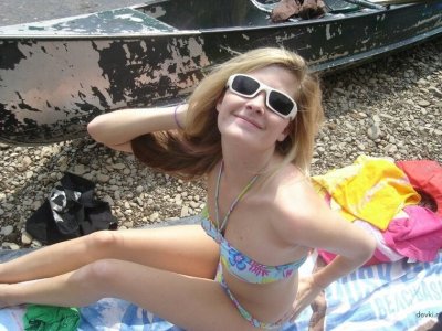 Наполнил киску своей подружки горячей жидкостью