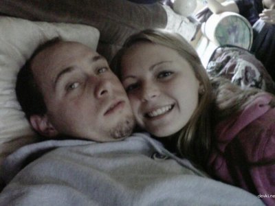 Чувак трахнул юную красотку