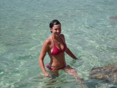 Сексапильная дамочка демонстрирует свои прелести