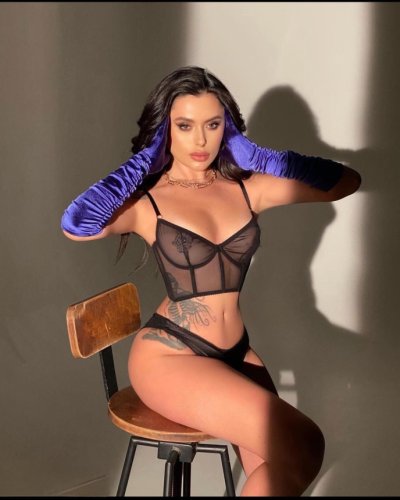 Сексапильная девушка во всей красе: откровенная подборка для взрослых 18+