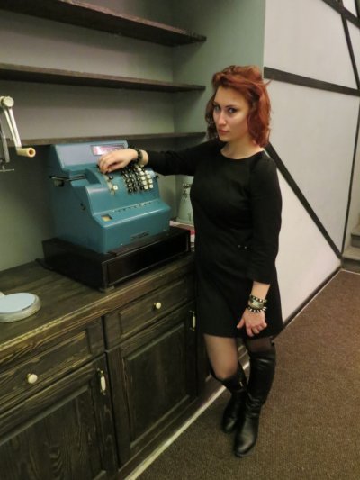 Сексуальные снимки опытной дамы с обвисшей грудью