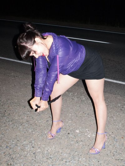 Девушка сняла нижнее белье и отсосала член - горячий контент для взрослых!