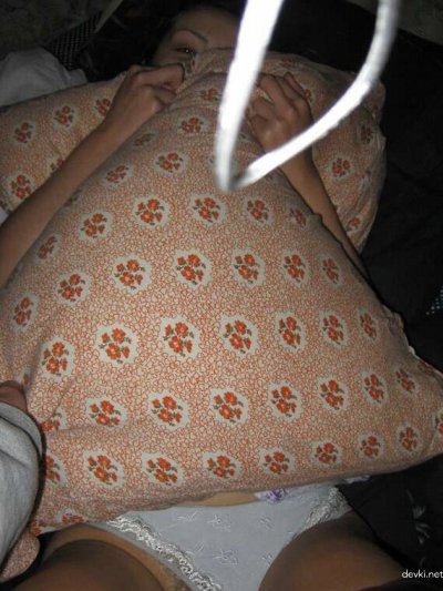 Отодрал киску своей девушки на камеру