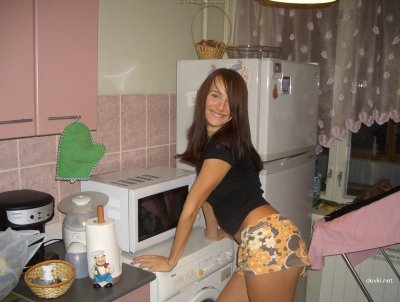 Женушка вернулась с работы и приятно удивила своего мужчину оральным удовольствием