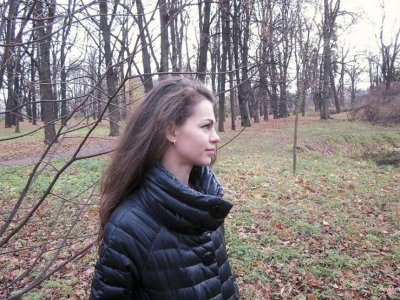 Пошли с подругой на прогулку: интересные приключения ждут!