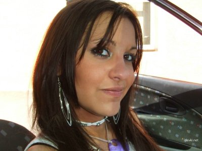 Фото горячей девчонки после веселой вечеринки - отличный материал!