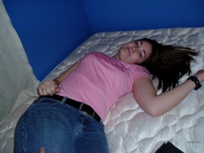 Парень трахает зад своей подружки