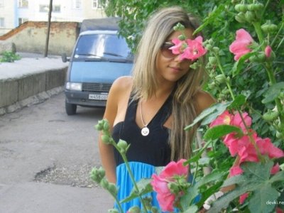 Пылкая красотка соблазняет парня - огонь!