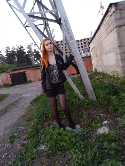 Поиграй со мной: лисичка обожает попку!