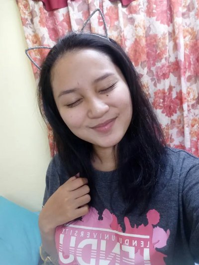 Чикса в платке дрочит - экзотическое видео!